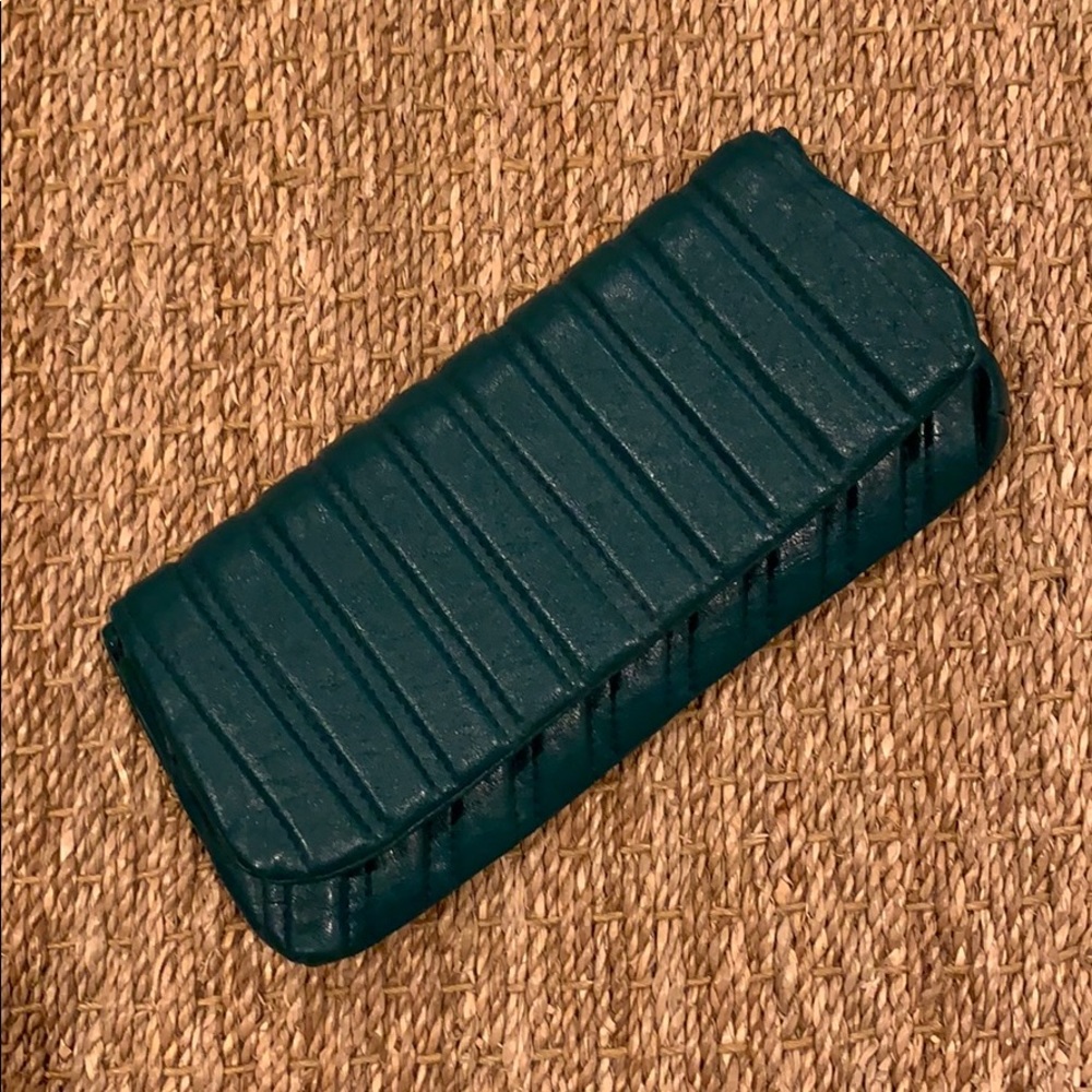 Green Clutch